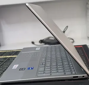 New Laptop HP Stream Notebook 16GB Intel Core i7 SSD 1T