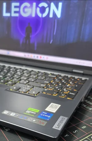 New Laptop Lenovo Legion Pro 7 16GB Intel Core i7 SSD 1T