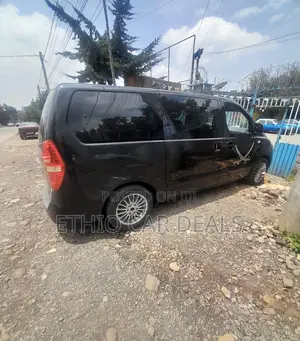 Hyundai H1 2012 Black
