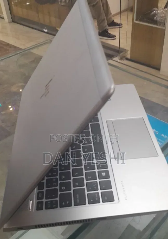 New Laptop HP EliteBook 830 G5 8GB Intel Core i5 SSD 256GB