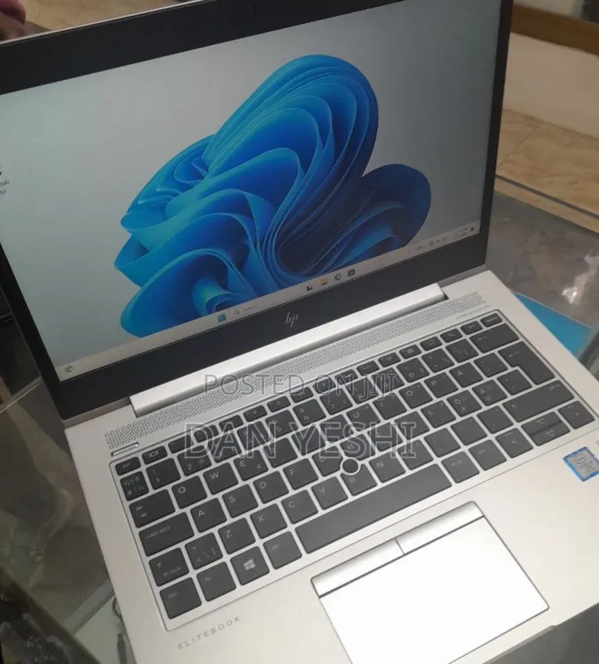 New Laptop HP EliteBook 830 G5 8GB Intel Core i5 SSD 256GB