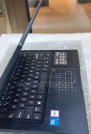 New Laptop HP OmniBook Ultra Flip 16" 16GB Intel Core Ultra 7 SSD 512GB