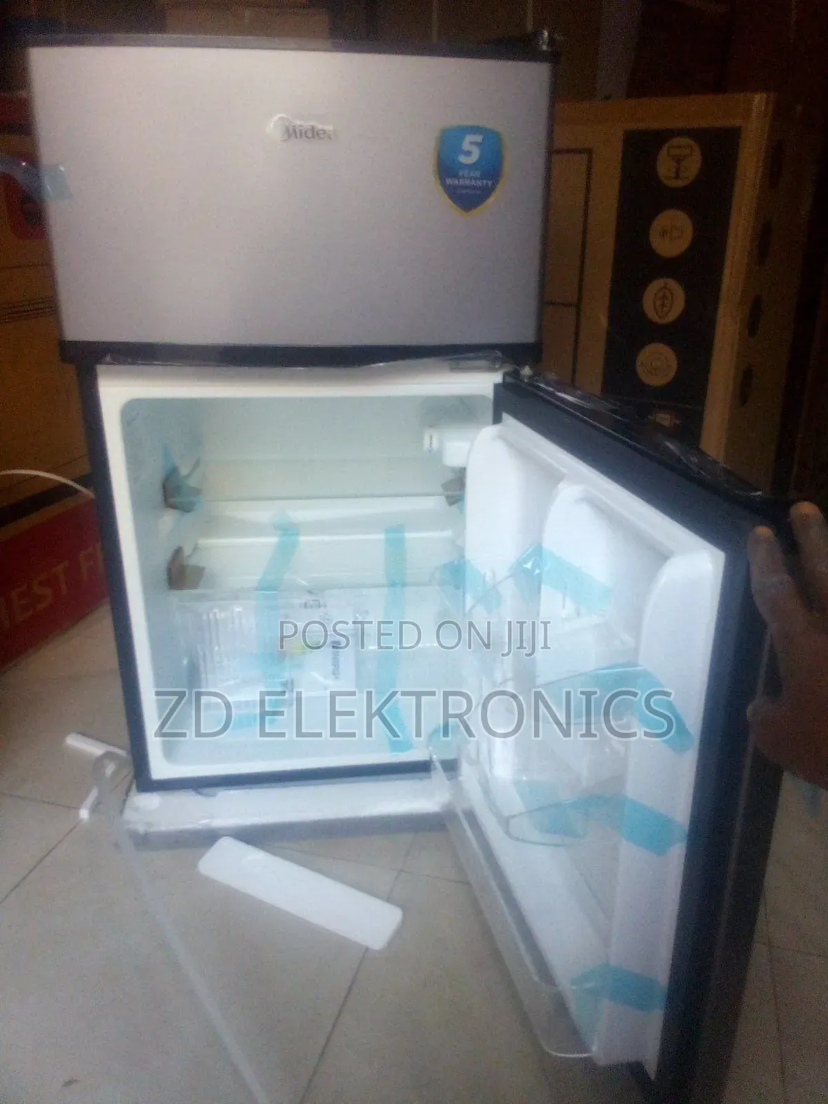 Midea Refrigerator Topfreezer Mor134fcq50