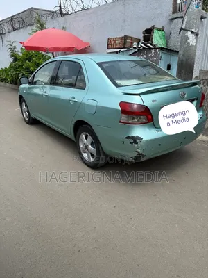 Toyota Yaris 2008 Green