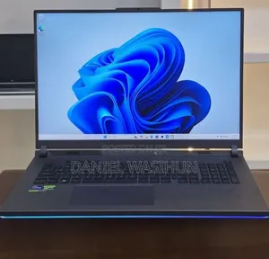 New Laptop Asus ROG Strix SCAR 18 40GB Intel Core i9 SSD 1T
