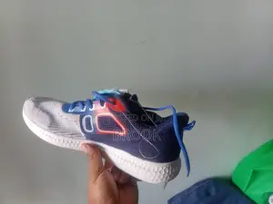 Sport Shoes Comfortable for Gym