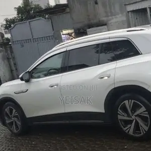 Volkswagen ID.4 2024 White