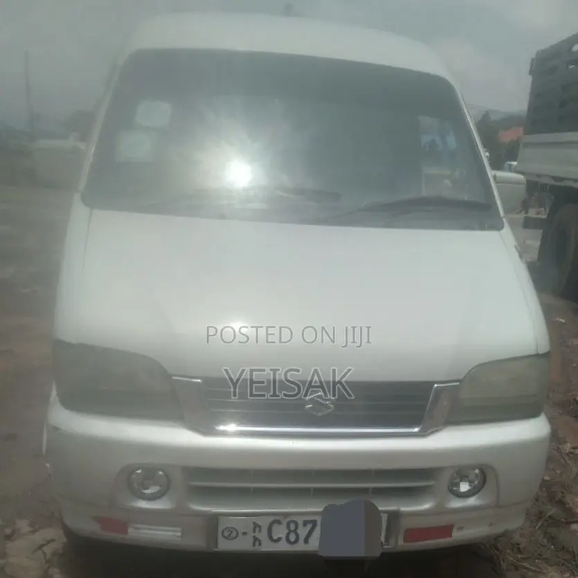 Suzuki APV Minibus 2004 White