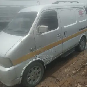 Suzuki APV Minibus 2004 White