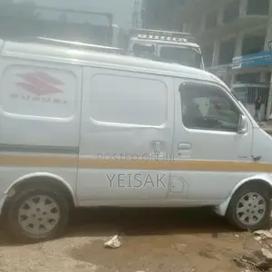 Suzuki APV Minibus 2004 White