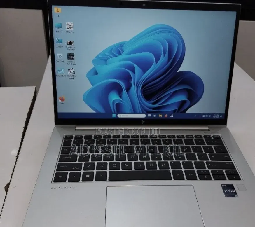 New Laptop HP EliteBook 840 G10 16GB Intel Core i7 SSD 512GB