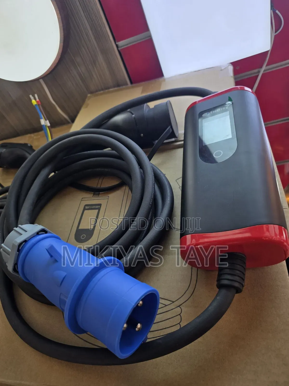 Adjustable Portable EV CHARGER