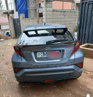 Toyota C-HR 2020 Green