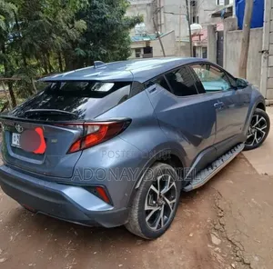 Toyota C-HR 2020 Green