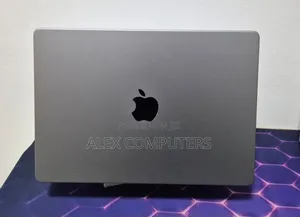 New Laptop Apple MacBook Pro 2021 M1 32GB Apple M1 Pro SSD 512GB