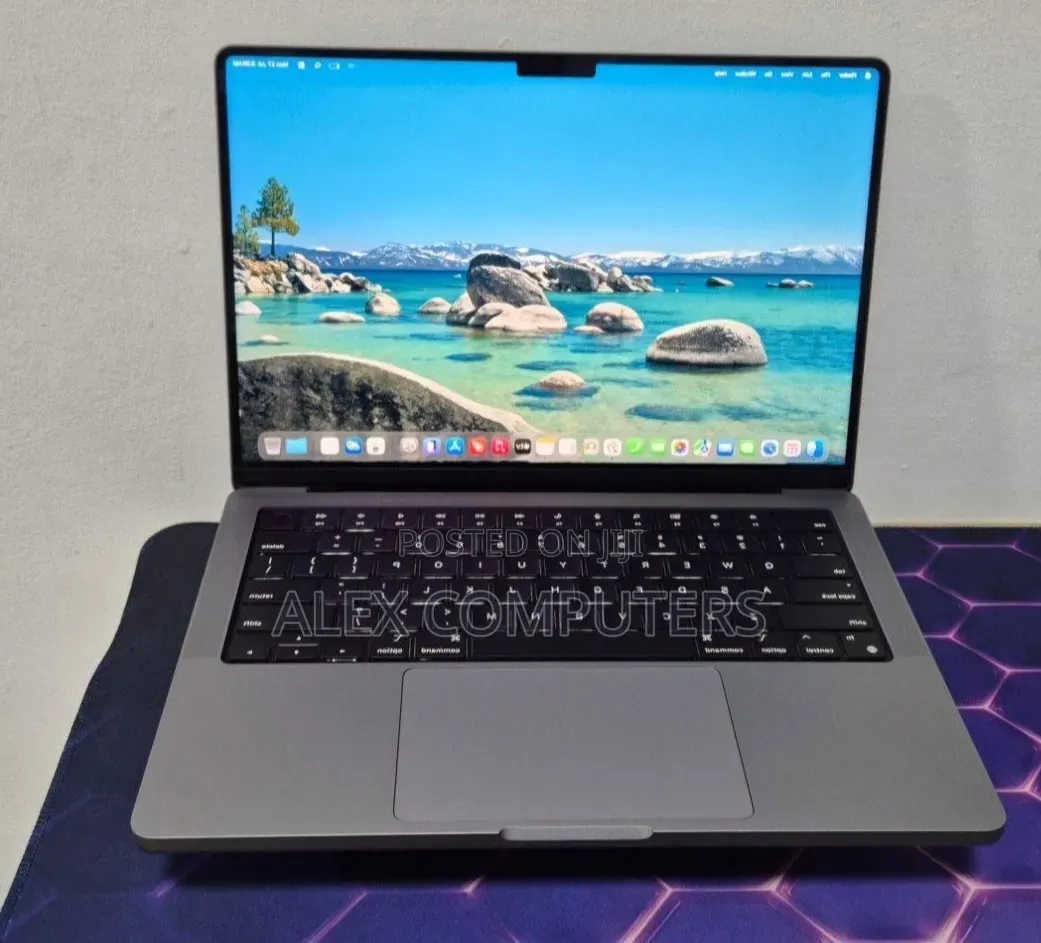 New Laptop Apple MacBook Pro 2021 M1 32GB Apple M1 Pro SSD 512GB