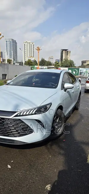BYD Qin Plus DM-i 2025
