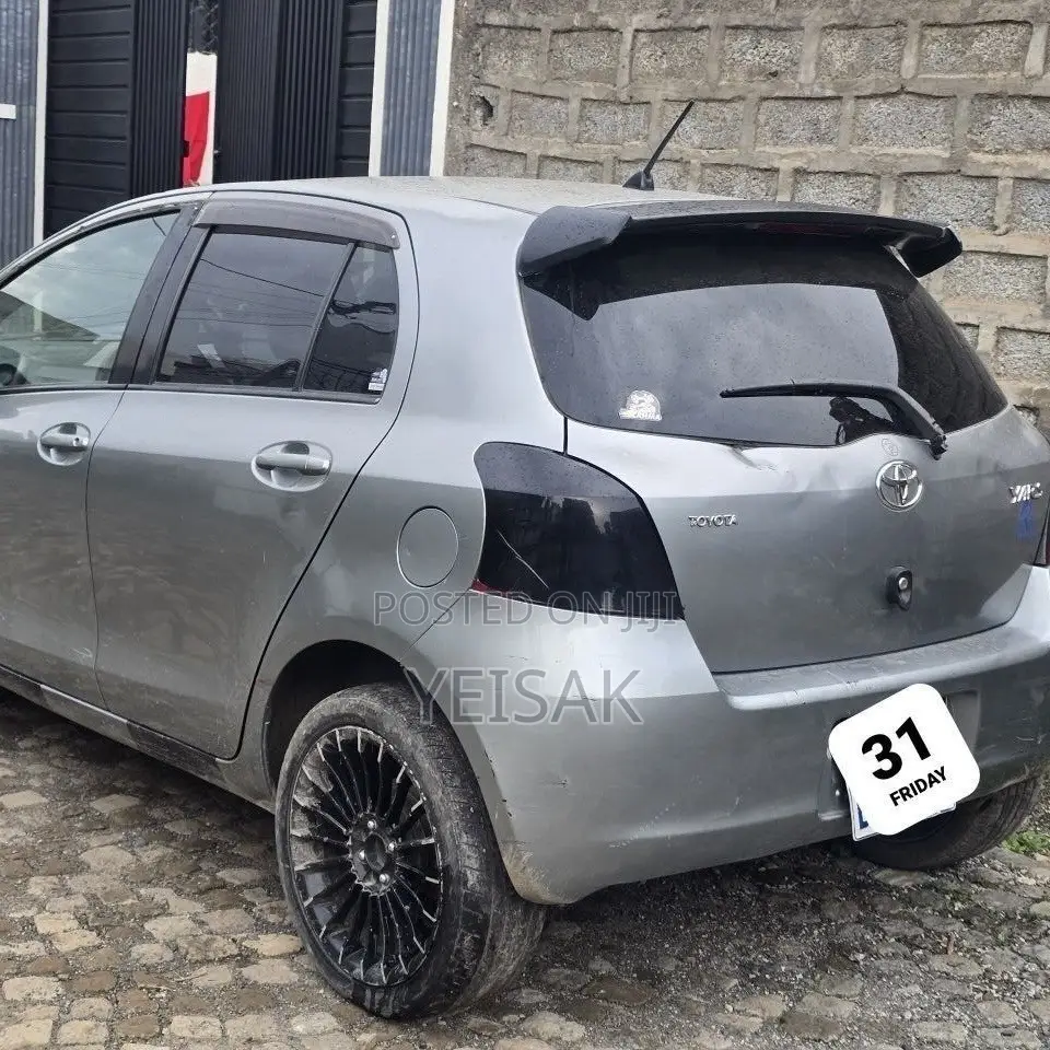 Toyota Yaris 2008 Silver