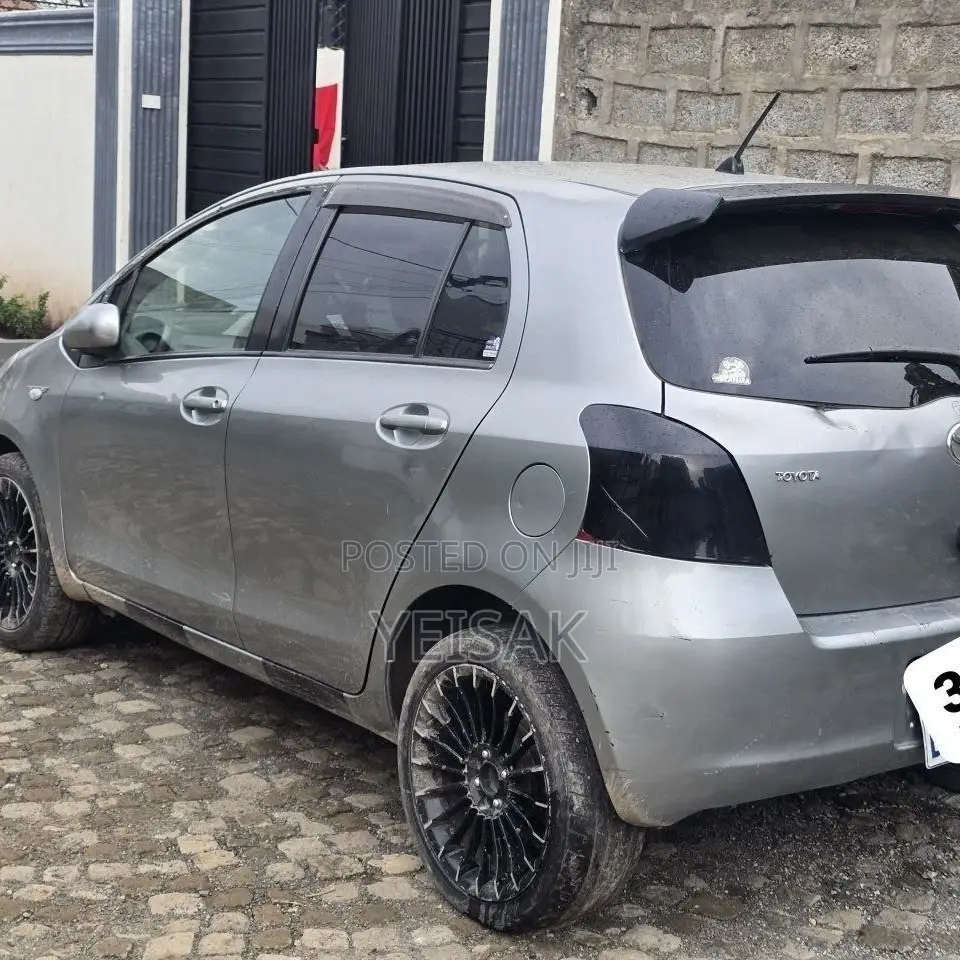 Toyota Yaris 2008 Silver