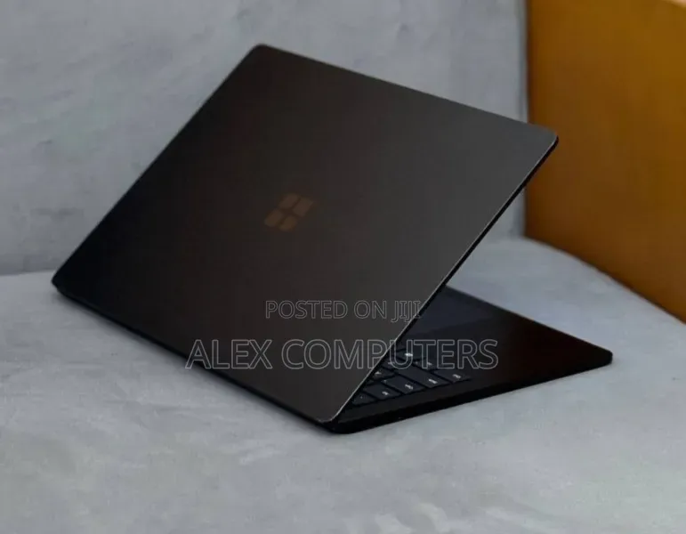 New Laptop Microsoft Surface Laptop 4 16GB Intel Core i7 SSD 512GB