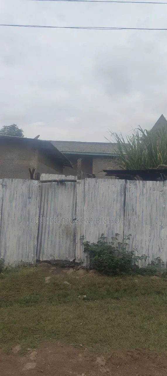 Furnished 8bdrm House in Bishoftu Dukem, Oromia-Finfinne for sale