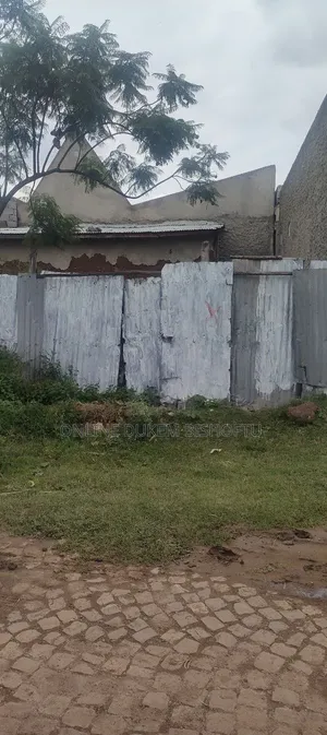 7bdrm House in Bishoftu Debrezeyet, Oromia-Finfinne for sale