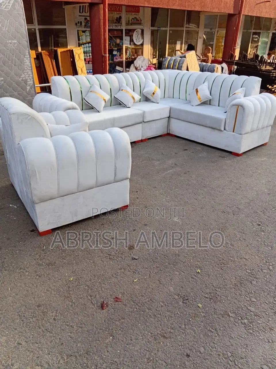 Adis Sofa AA Nnnnnnnnnew