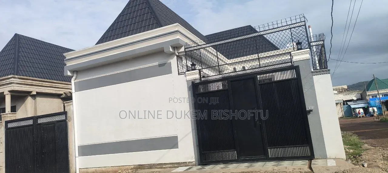 Furnished 12bdrm Villa in Bishoftu Debrezeyet, Oromia-Finfinne for sale