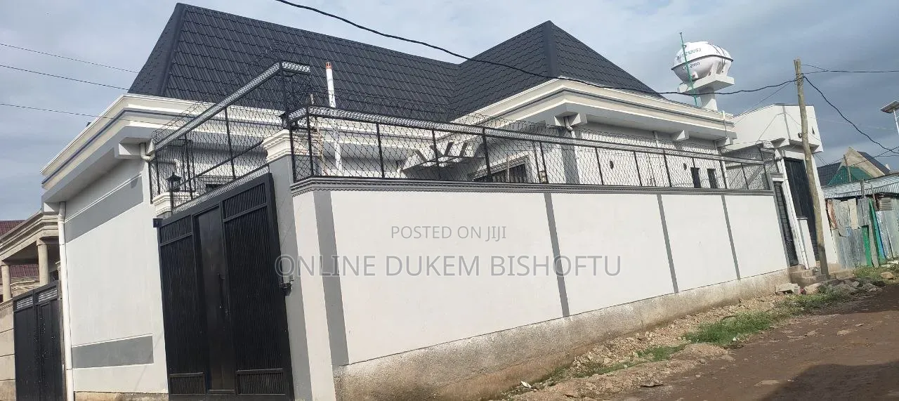 Furnished 12bdrm Villa in Bishoftu Debrezeyet, Oromia-Finfinne for sale