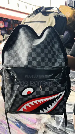 Shark-Mouth Bag