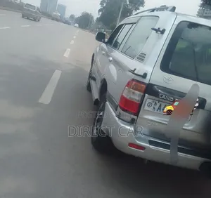 Toyota Land Cruiser 2006 Silver