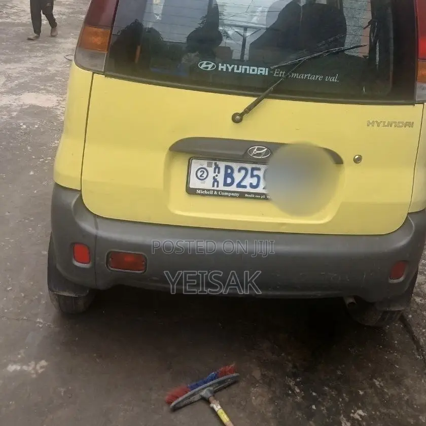 Hyundai Atos 2021 Yellow