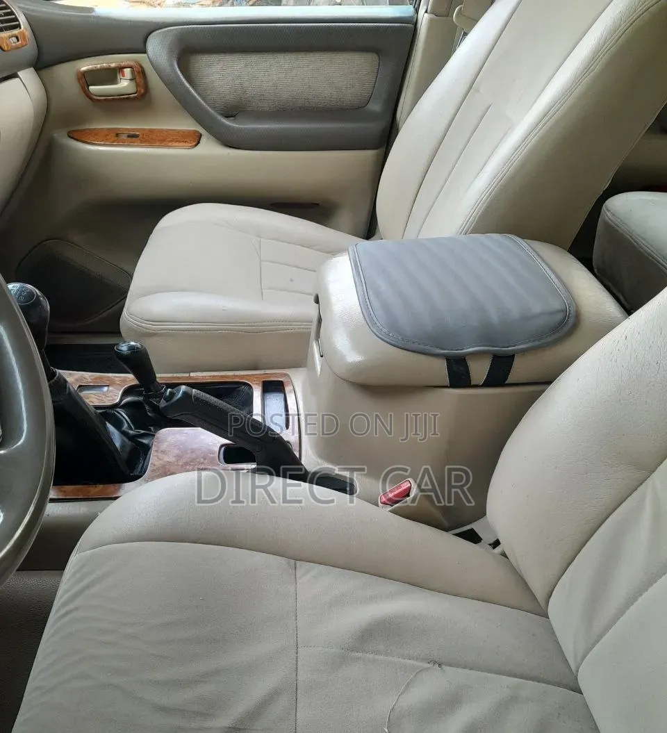 Toyota Land Cruiser 2006 Silver