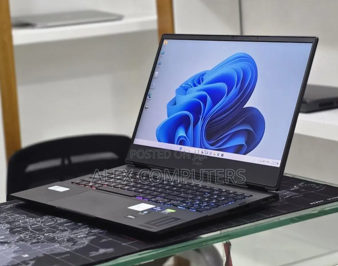 New Laptop HP Omen 15 16GB Intel Core i7 SSD 512GB
