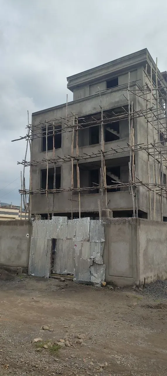 15bdrm Townhouse/Terrace in Bishoftu Dukem, Oromia-Finfinne for sale
