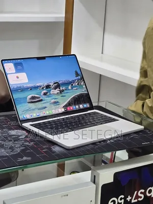 New Laptop Apple MacBook Pro 2021 M1 32GB Apple M1 SSD 512GB
