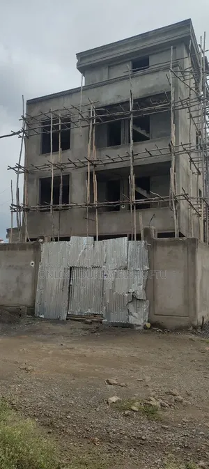 15bdrm Townhouse/Terrace in Bishoftu Dukem, Oromia-Finfinne for sale