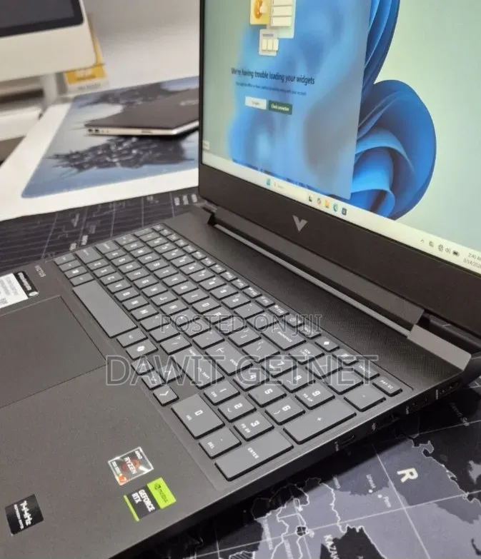 New Laptop HP Victus 15 16GB AMD Ryzen 7 SSD 512GB