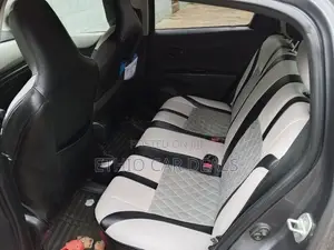 Toyota Yaris 2012 Black