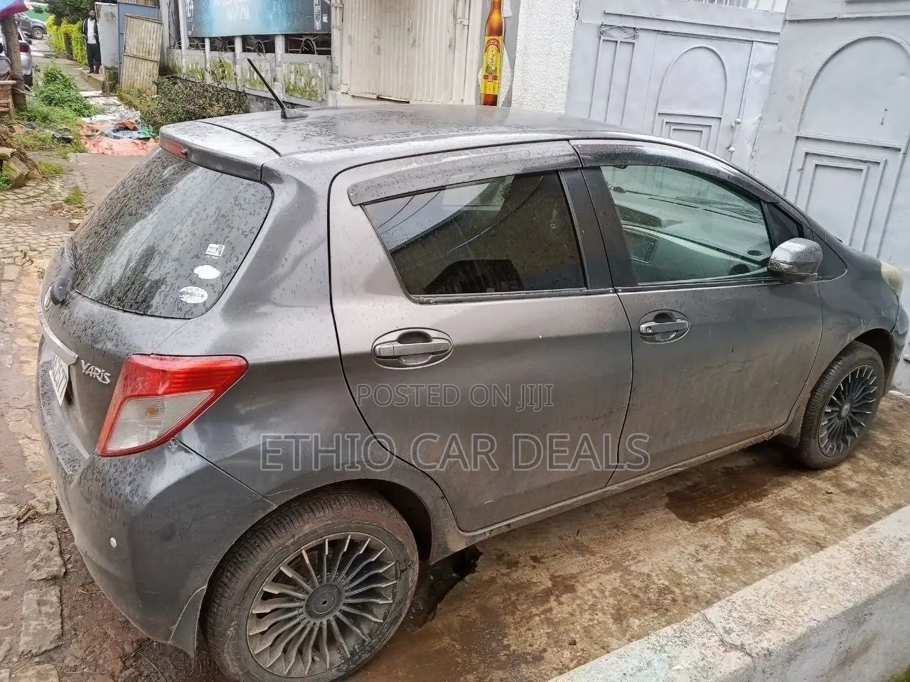 Toyota Yaris 2012 Black