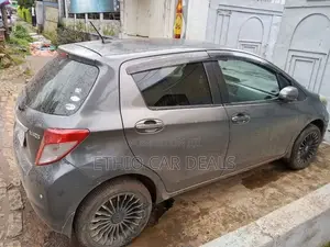 Toyota Yaris 2012 Black