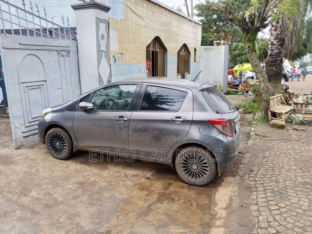 Toyota Yaris 2012 Black