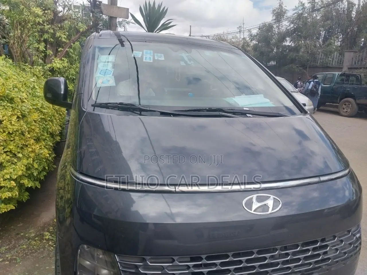 Hyundai Staria 2022 Black