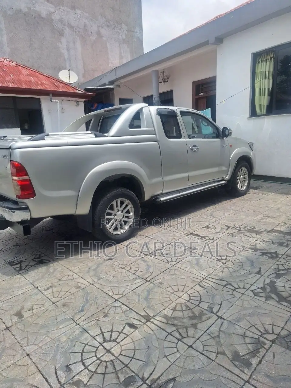 Toyota Hilux 2012 Silver