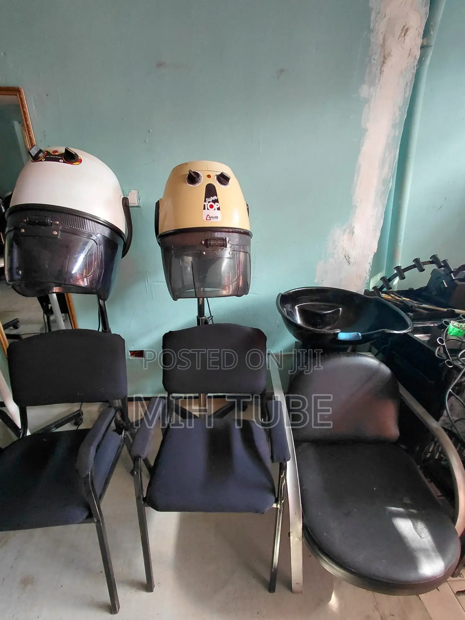 Women's Salon Equipment