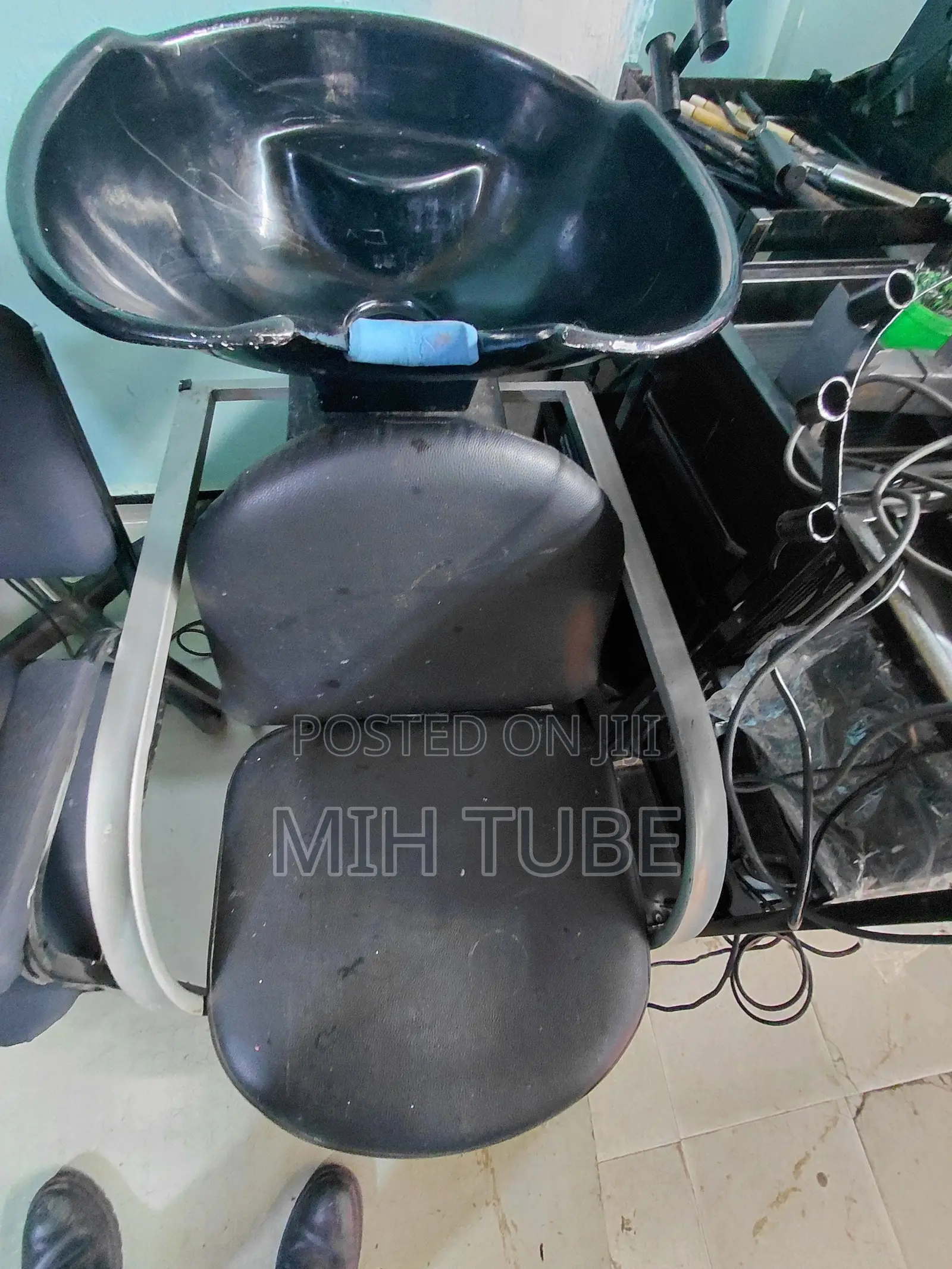 Women's Salon Equipment
