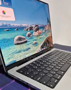 New Laptop Apple MacBook 16GB Apple M2 SSD 512GB