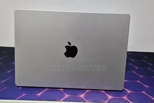 New Laptop Apple MacBook 16GB Apple M2 SSD 512GB
