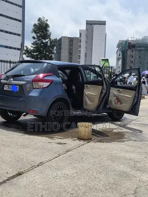 Toyota Yaris 2013 Blue