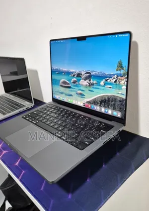 New Laptop Apple MacBook Pro 2021 M1 32GB Apple M1 Pro SSD 512GB